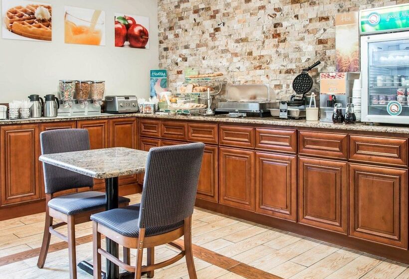 فندق Quality Inn