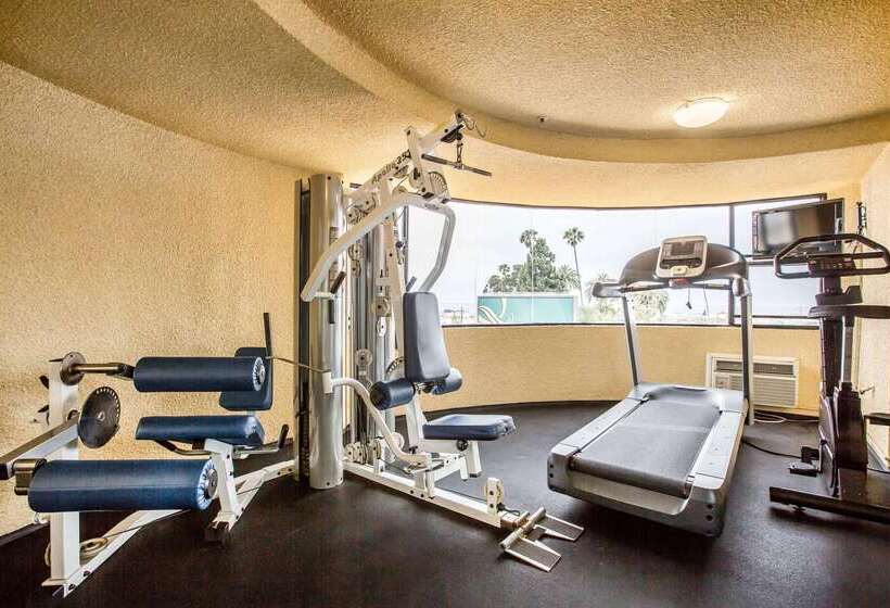فندق Quality Inn & Suites Hermosa Beach