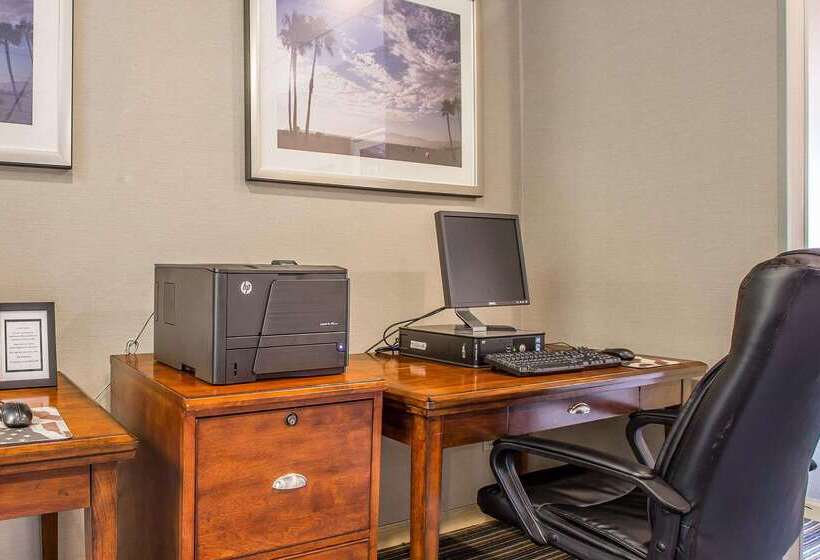 فندق Quality Inn & Suites Hermosa Beach