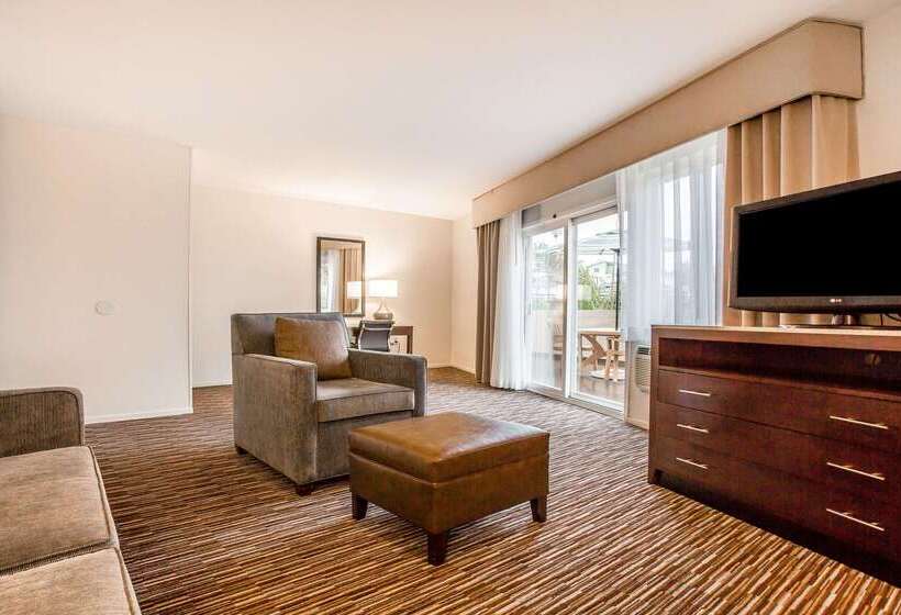 فندق Quality Inn & Suites Hermosa Beach