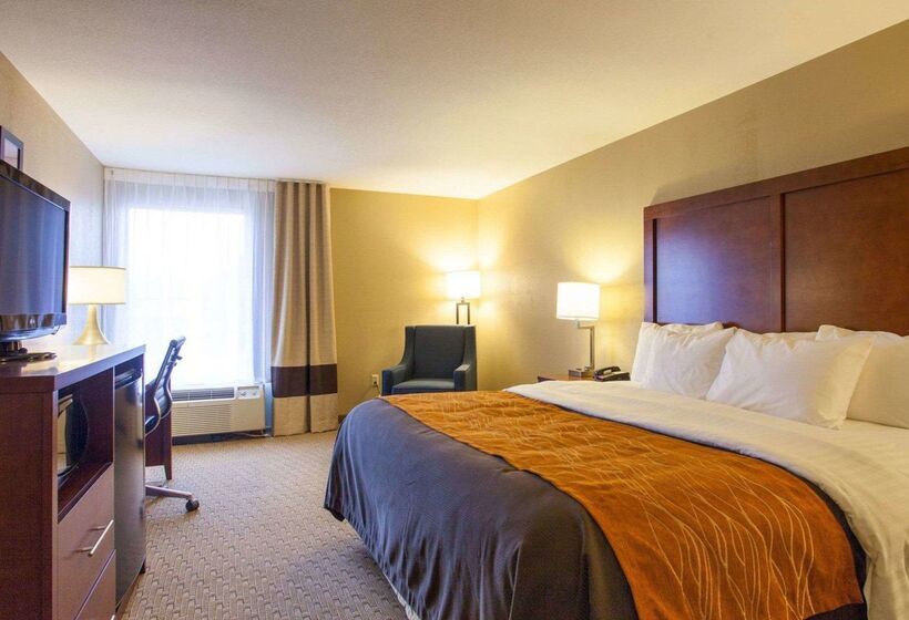 هتل Quality Inn & Suites I40 East