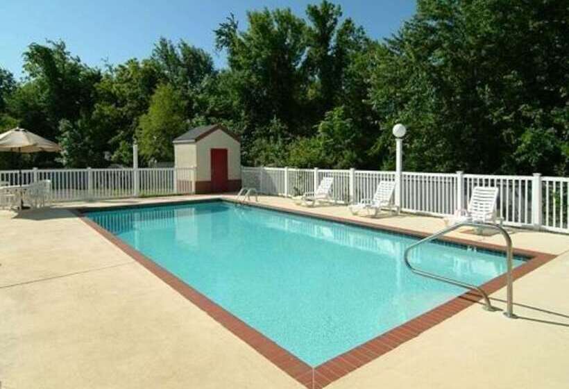 هتل Quality Inn & Suites I40 East