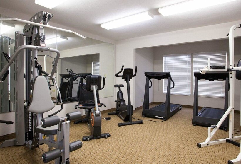 هتل Quality Inn & Suites I40 East