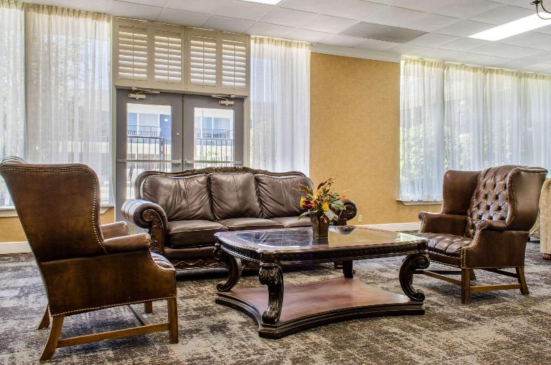 هتل Quality Inn & Suites