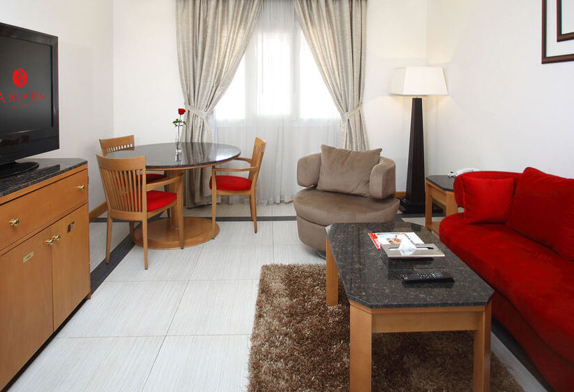 هتل Ramada By Wyndham Qurum Beach