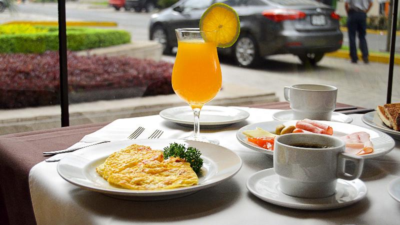 Roosevelt Hotel & Suites