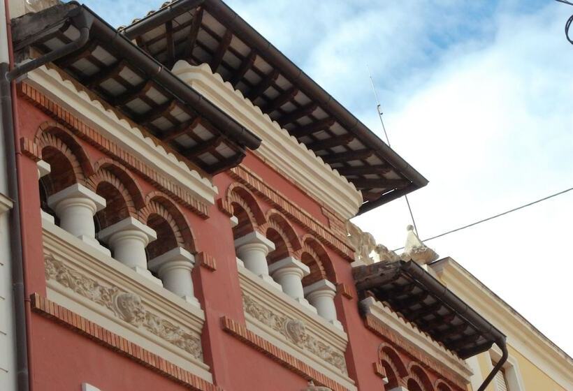 Сельский отель L Agora