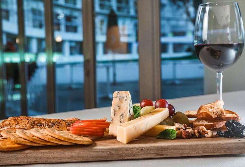 Scenic Hotel Te Pania