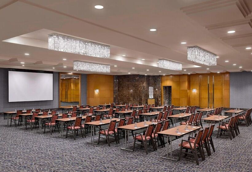 هتل Sheraton Amman Al Nabil