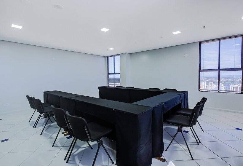 酒店 Slaviero Londrina Flat