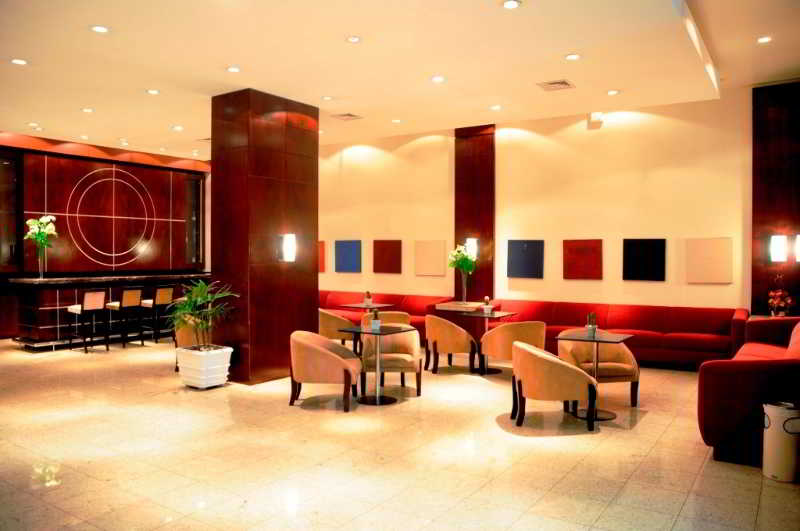 Отель Slaviero Suites Curitiba Soho