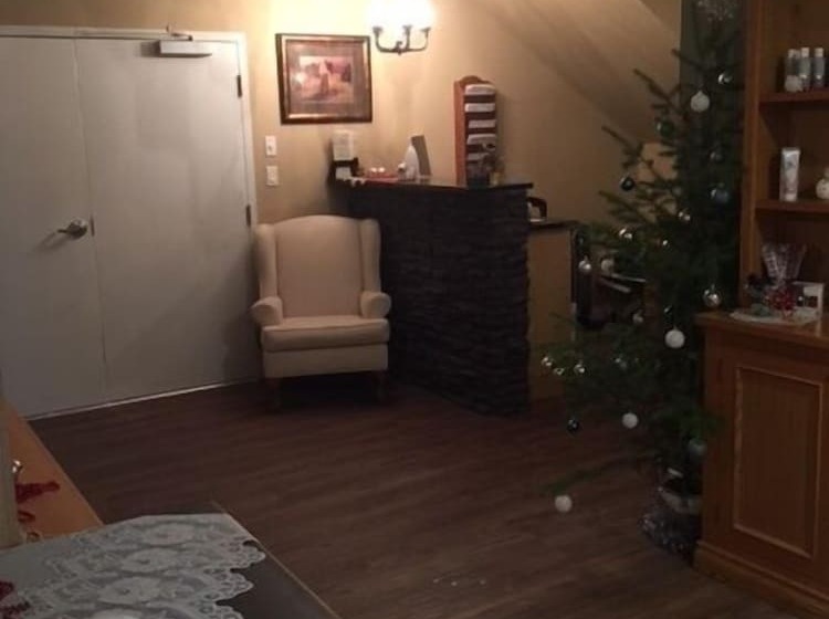 בית מלון כפרי Spruce Hill Resort & Spa