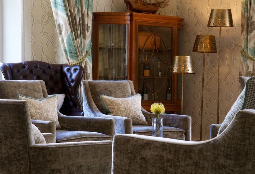 בית מלון כפרי Storrs Hall