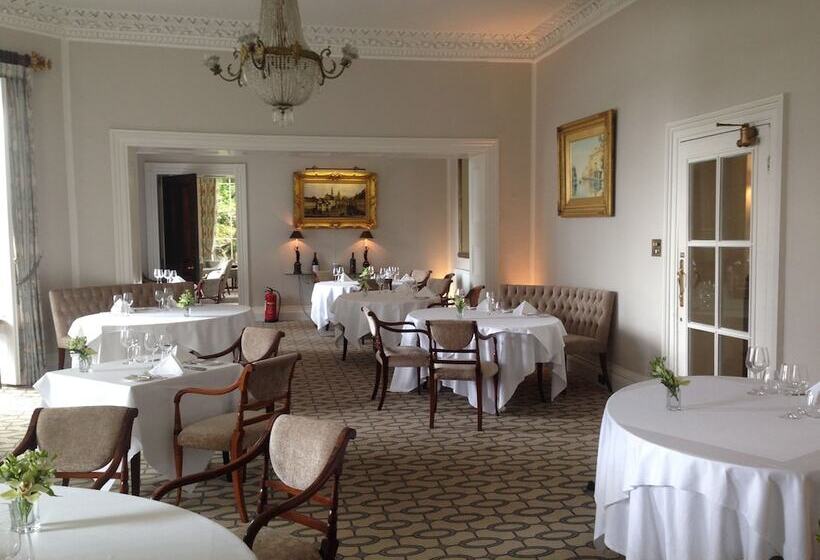 בית מלון כפרי Storrs Hall