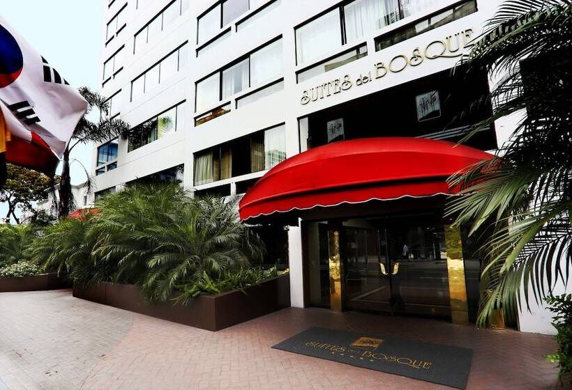 هتل Suites Del Bosque