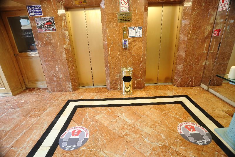 هتل Suites Del Bosque