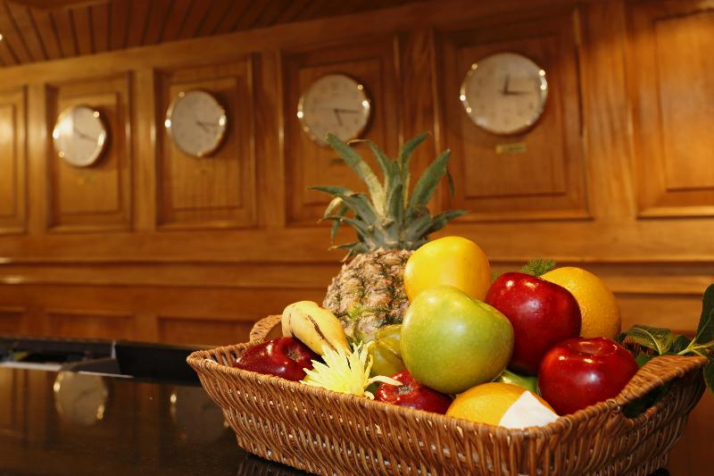 هتل Suites Del Bosque