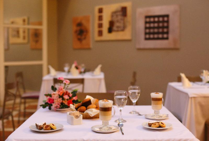 هتل Suites Del Bosque