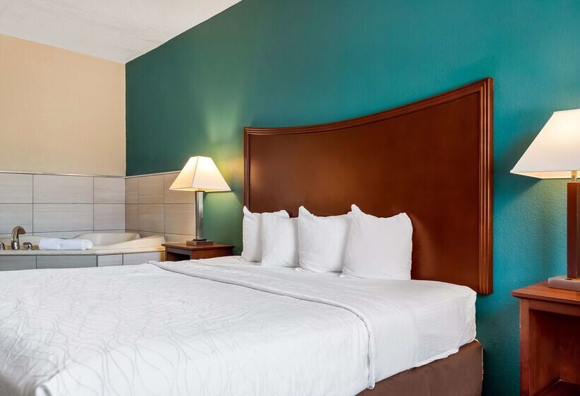 Surestay Plus Hotel By Best Western Topeka