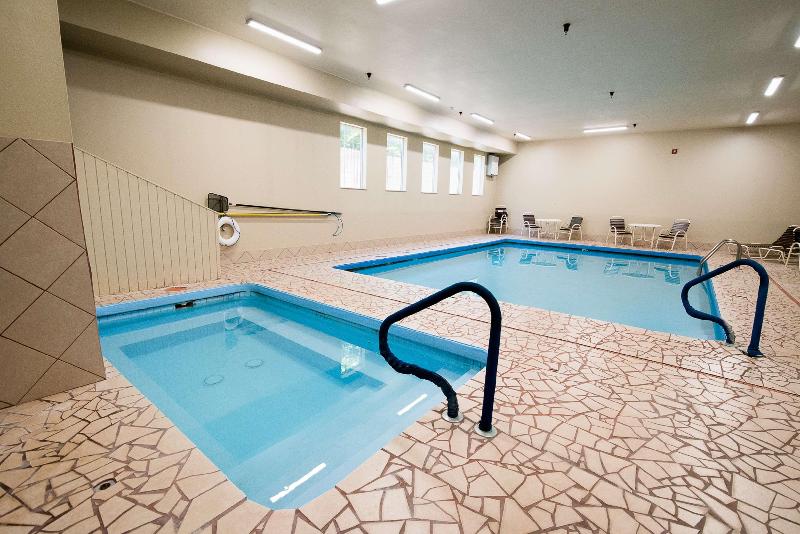 Surestay Plus Hotel By Best Western Topeka