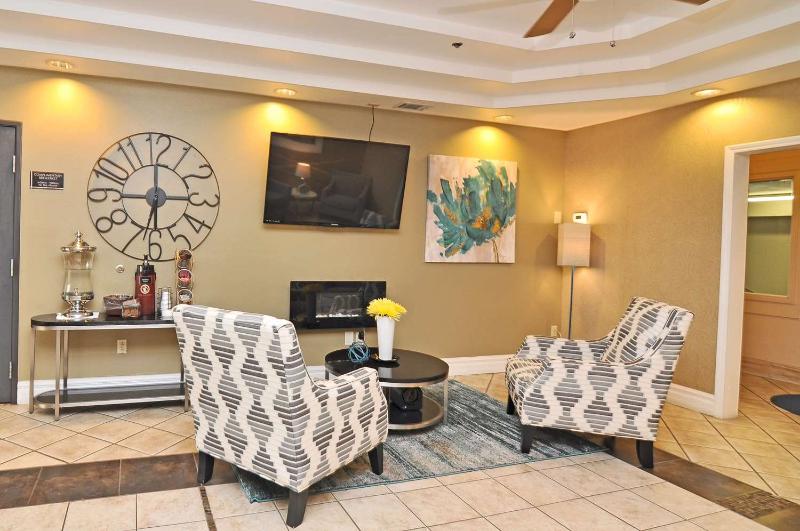 Surestay Plus Hotel By Best Western Topeka