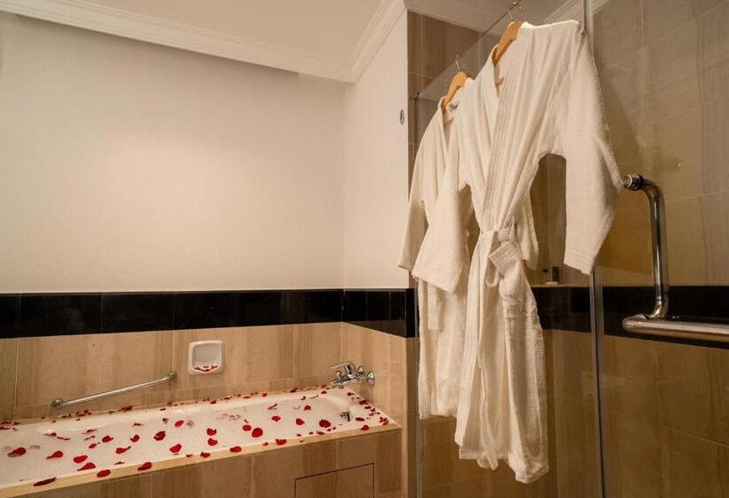 Renai Hotel Kota Bahru