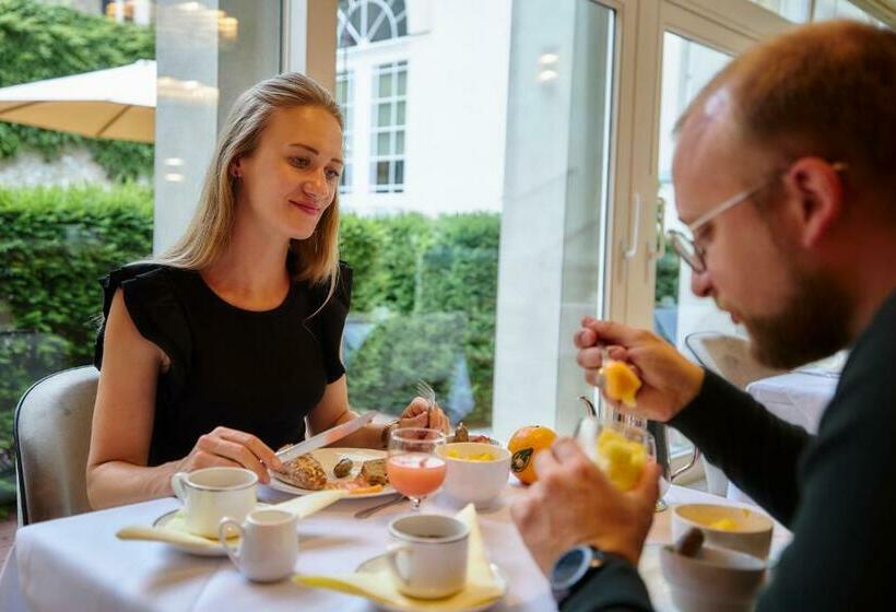 Dukes  Arches Brugge   By Dukes  Hotel Collection