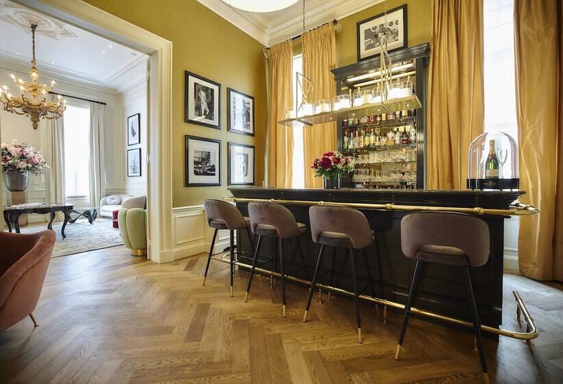 Dukes  Arches Brugge   By Dukes  Hotel Collection