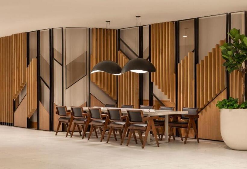 The Westin Las Vegas Hotel & Spa