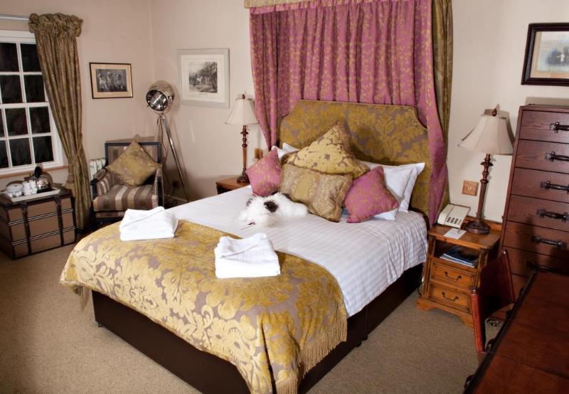 Отель Wild Boar Estate