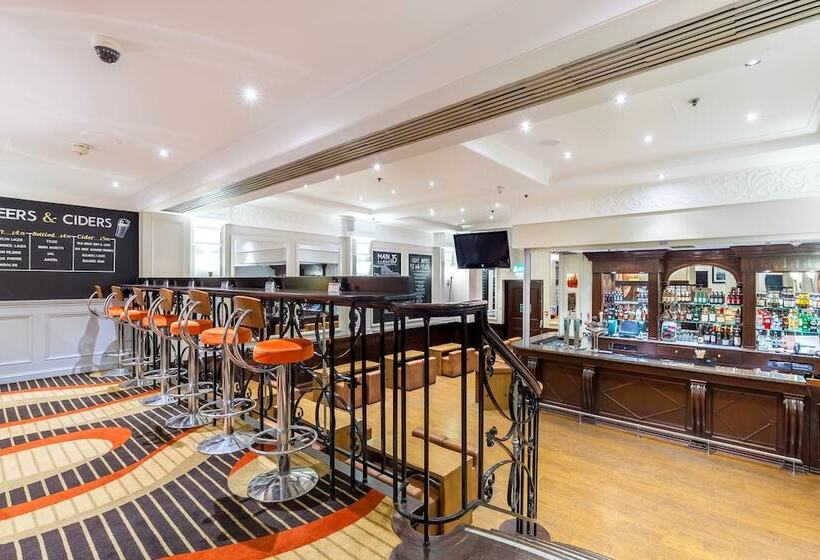 בית מלון כפרי Thistle Barbican Shoreditch