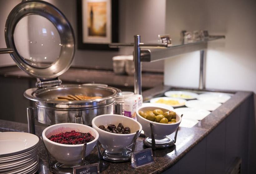 בית מלון כפרי Thistle Barbican Shoreditch