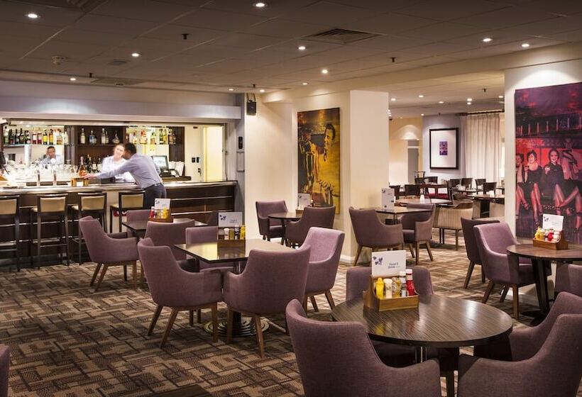 בית מלון כפרי Thistle Barbican Shoreditch