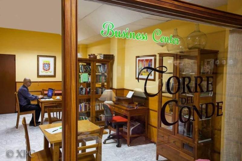 ホテル Torre Del Conde