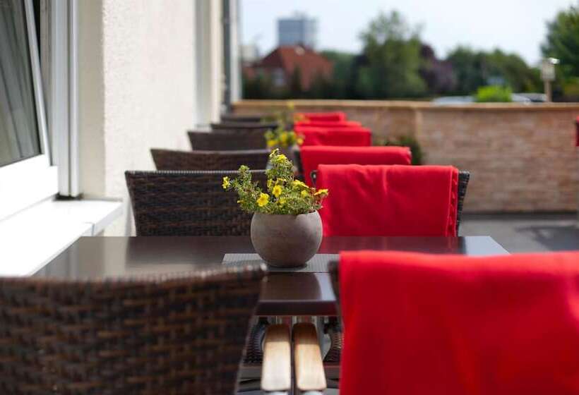 בית מלון כפרי Tryp By Wyndham Luebeck Aquamarin