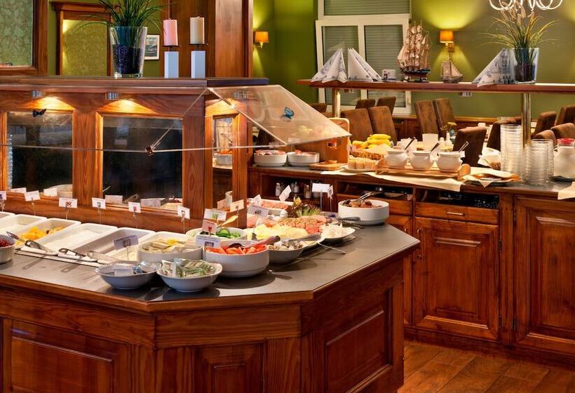 בית מלון כפרי Tryp By Wyndham Luebeck Aquamarin