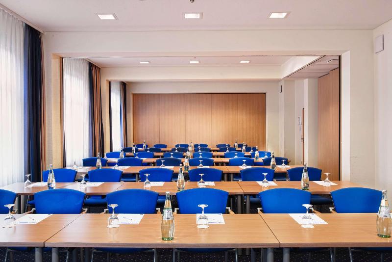 בית מלון כפרי Tryp By Wyndham Luebeck Aquamarin