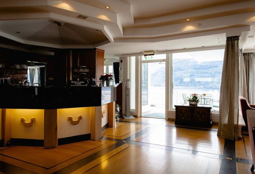 בית מלון כפרי Ullensvang