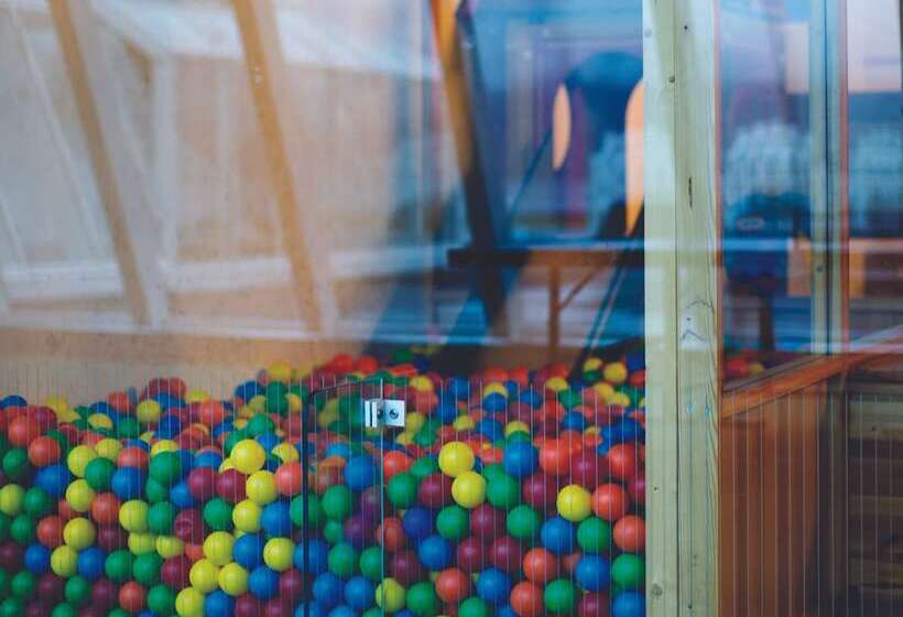 בית מלון כפרי Ullensvang