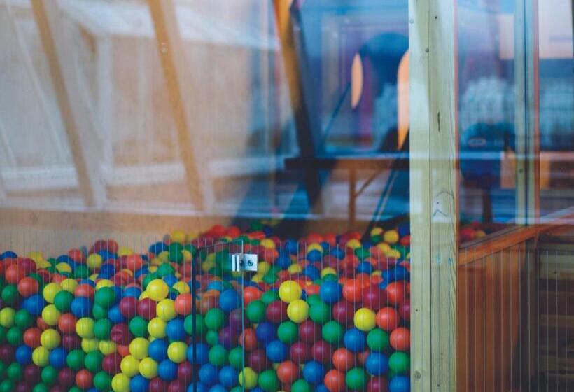 בית מלון כפרי Ullensvang