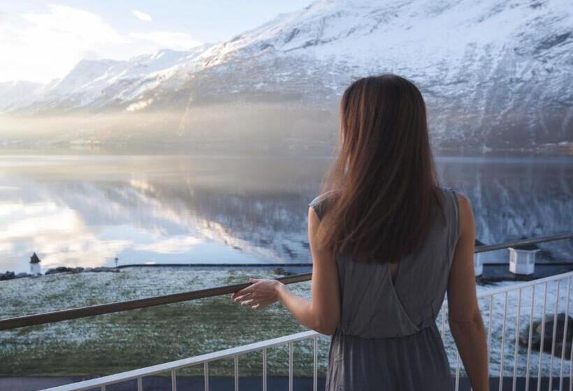 בית מלון כפרי Ullensvang