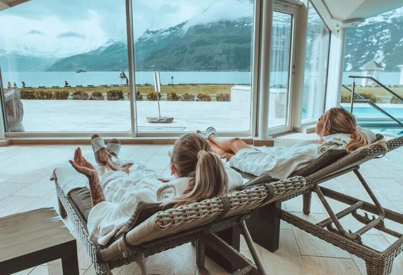 בית מלון כפרי Ullensvang