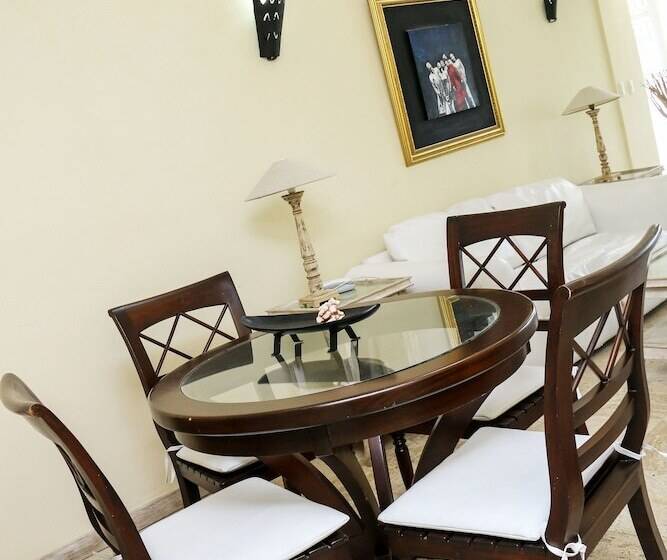 Отель Victorian House