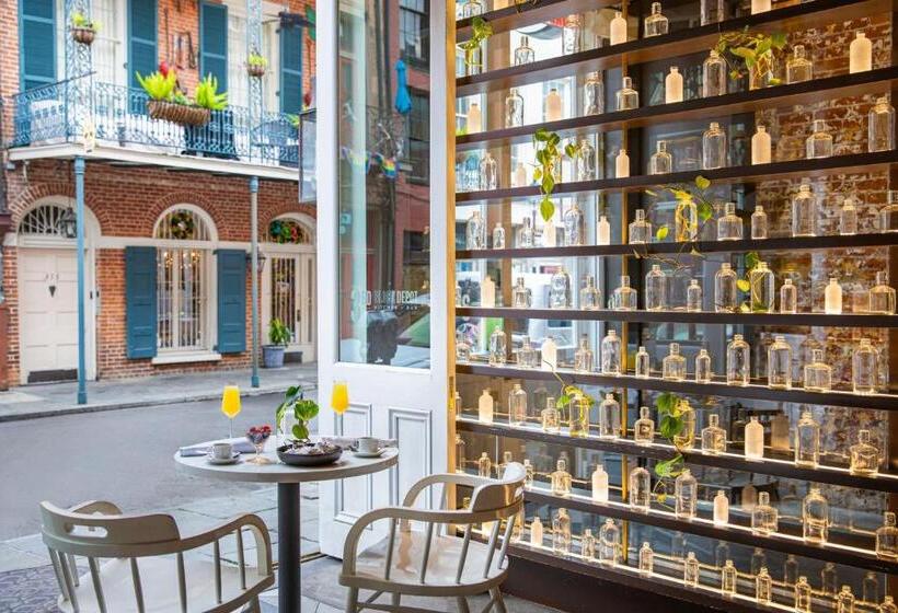 هتل De La Poste – French Quarter, A Renaissance