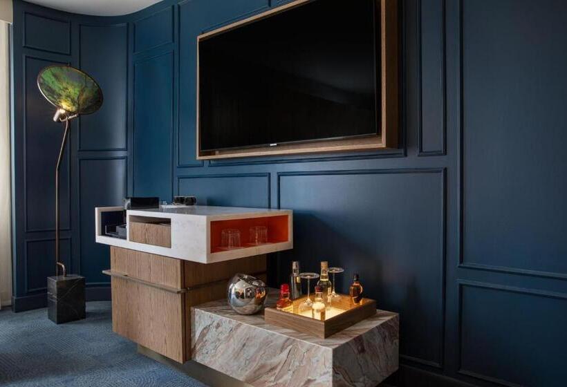 هتل De La Poste – French Quarter, A Renaissance