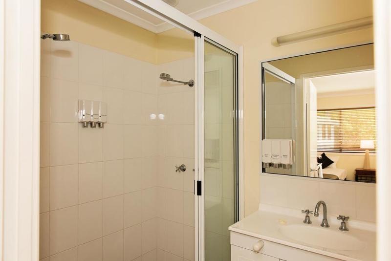 هتل White Lace Motor Inn