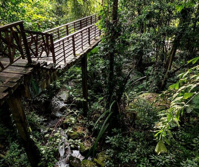 Khaolak Wanaburee Resort Sha Extra Plus