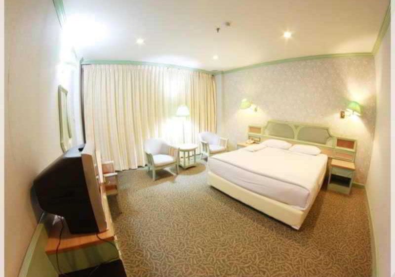 Отель Grand Paradise