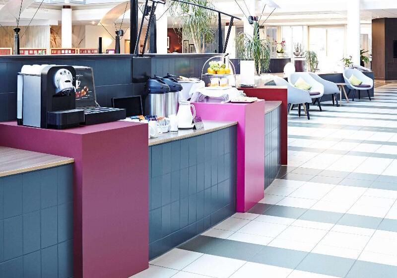 Novotel London Heathrow Airport M4 Jct. 4