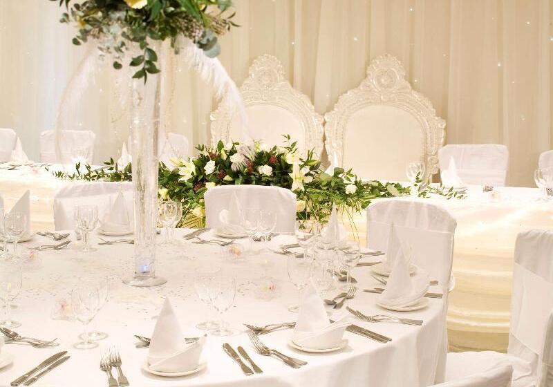 Novotel London Heathrow Airport M4 Jct. 4